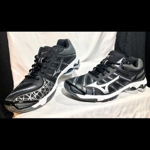 Mizuno Wave Voltage - Women’s 7.5